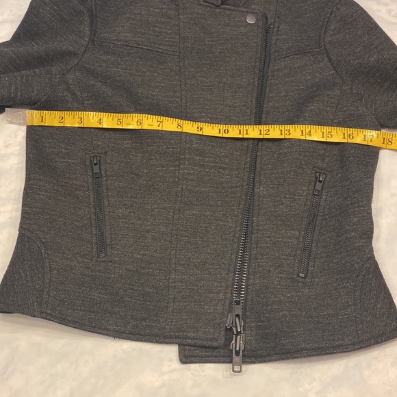 Theory NWOT Charcoal Gray Jacket, absolutely no flaws,see measurements below - Picture 8 of 8
